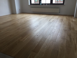 TOMASZ&Oacute;W LUBELSKI - DĄB CLASSIC - PODŁOGA WARSTWOWA DESKA SZCZOTKOWANA OLEJOWOSK