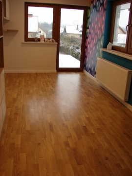 ZAMOŚĆ- podłoga parkiet dąb lity country lakier