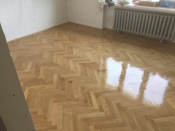 CYKLINOWANIE I LAKIEROWANIE ZAMOŚĆ