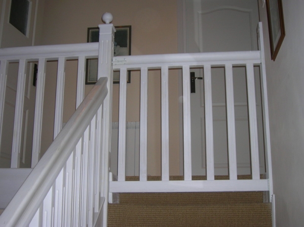 BIŁGORAJ- schody dąb kolor biały