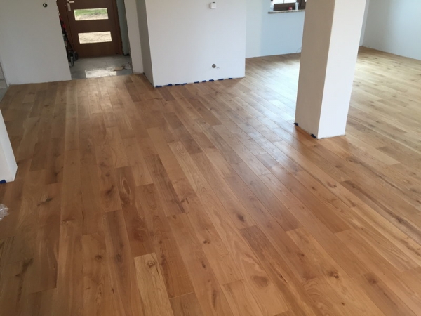 ZAMOŚĆ -  DĄB UKIEL - PODŁOGA WARSTWOWA DESKA SZCZOTKOWANA OLEJOWOSK