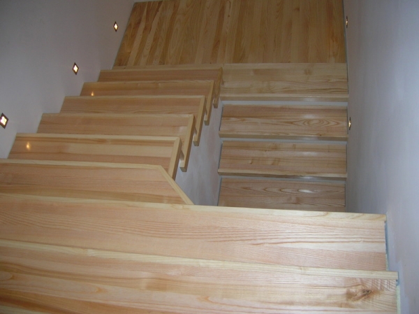 ZAMOŚĆ- schody jesion rustical