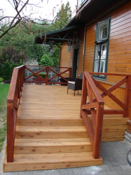 ZAMOŚĆ - TARAS MODRZEW SYBERYJSKI KOLOR MODRZEW + BALUSTRADA SOSNA KOLOR TEAK