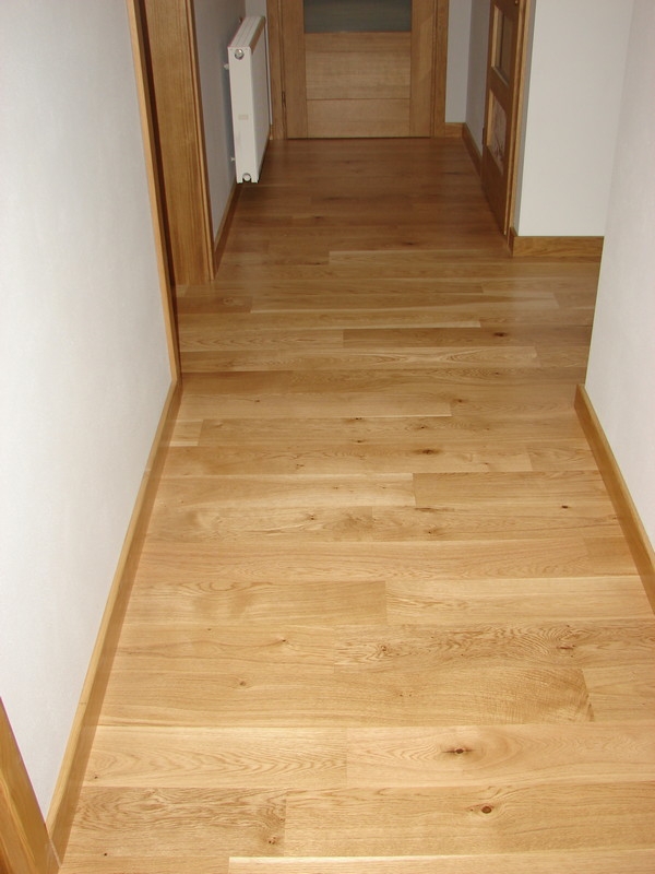 TOMASZ&Oacute;W LUBELSKI- deska dąb country lakierowany