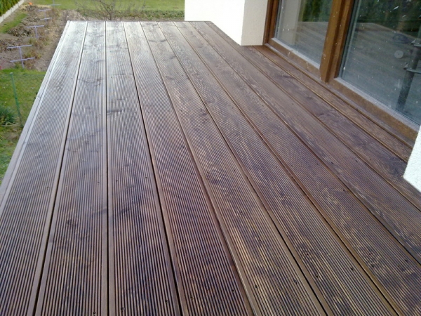 ZAMOŚĆ - TARAS BALKON MODRZEW SYBERYJSKI KOLOR PALISANDER